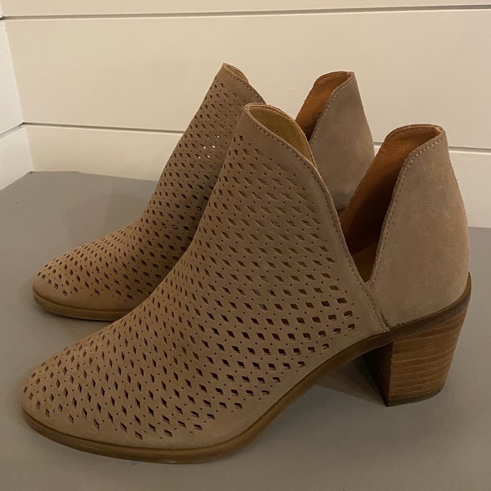 Lucky Brand Booties Size 8